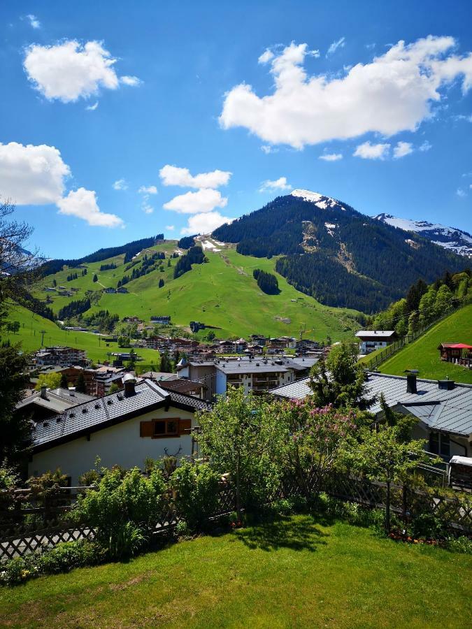 Haus Sonnenschein Apartamento Saalbach-Hinterglemm Exterior foto
