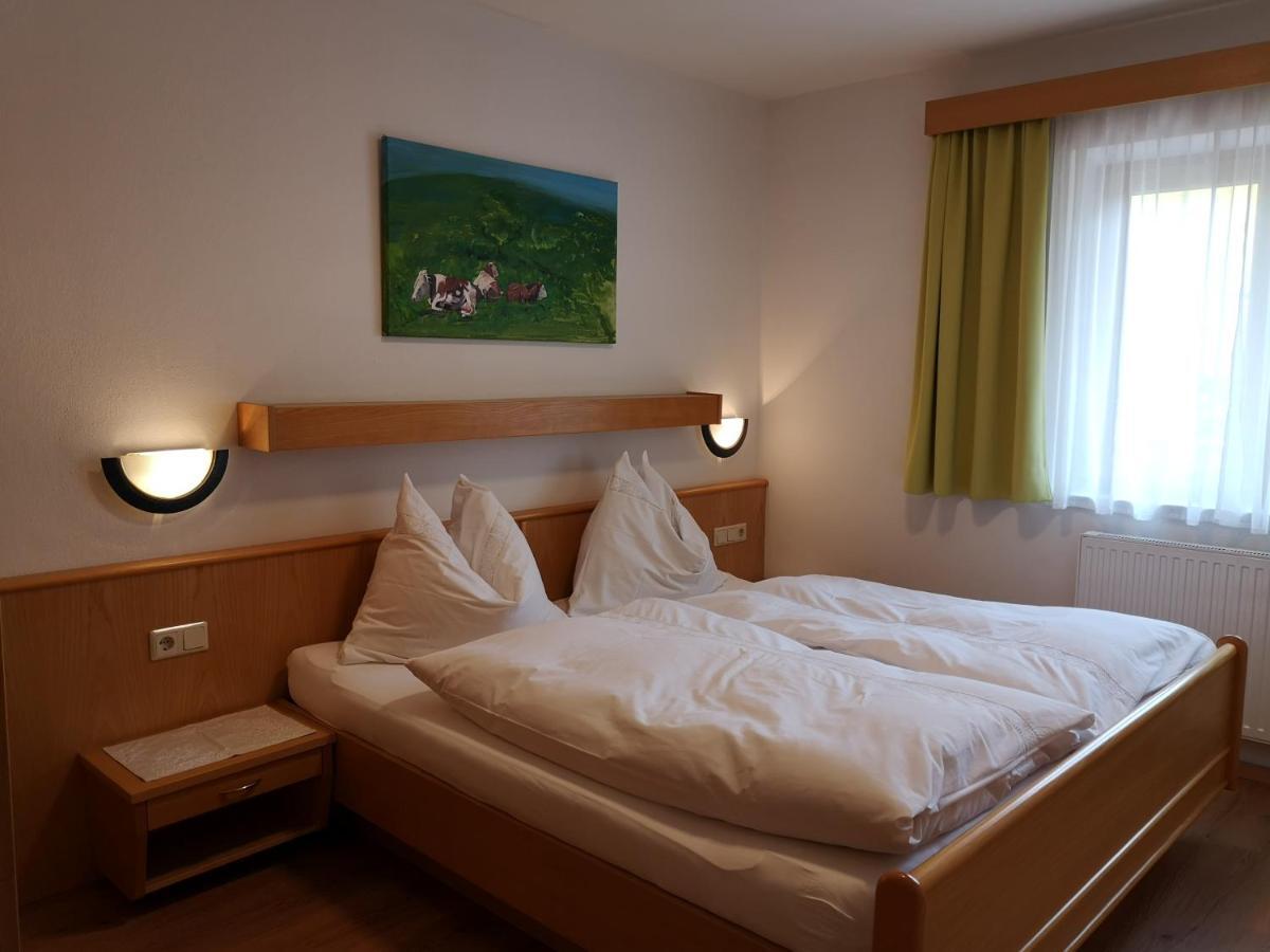 Haus Sonnenschein Apartamento Saalbach-Hinterglemm Exterior foto